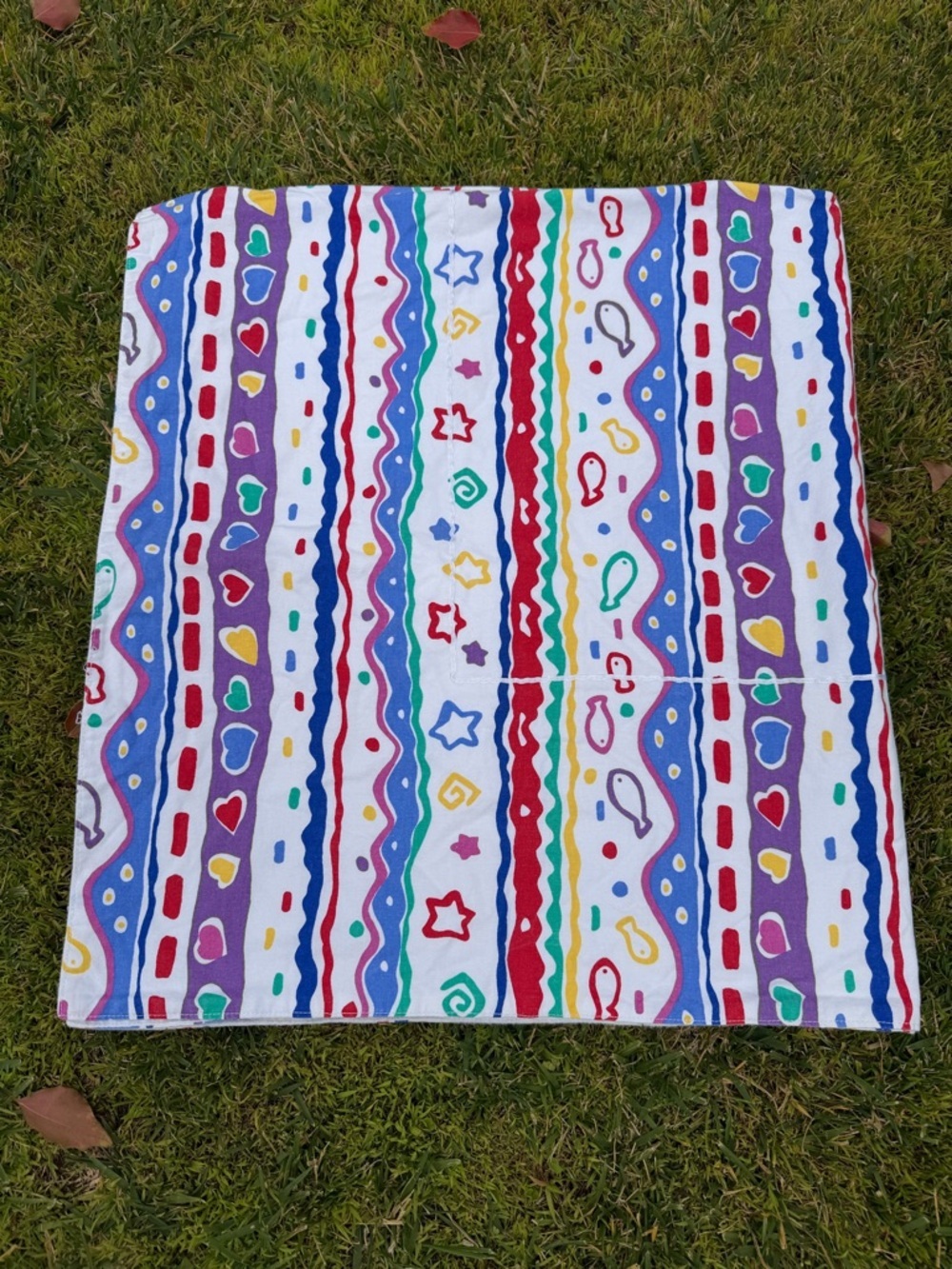Vintage 90s Baby Blanket Bright Colorful Fish Hearts Shapes Primary Colors 36x41